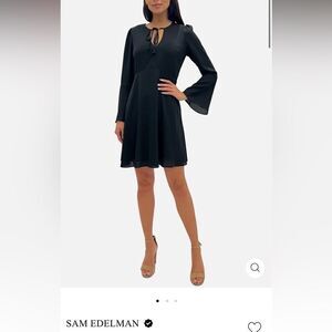 Women's Sam Edelman,  Double V-Neck Short mini dress. Black. Size 8 NWT